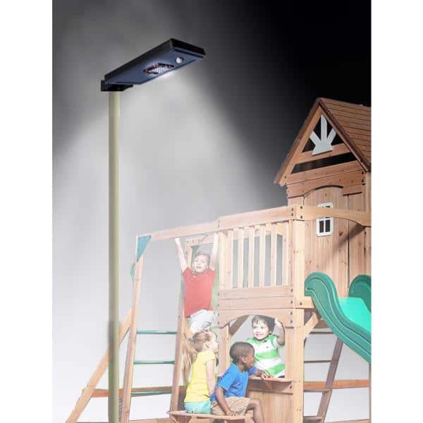 Black Aluminum Solar LED Dusk to Dawn Parking Light