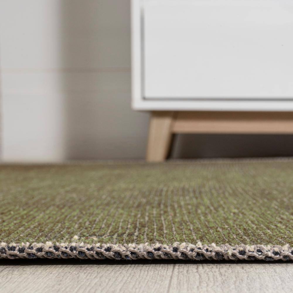 Ivory Geometric Synthetic 8' x 10' Washable Area Rug