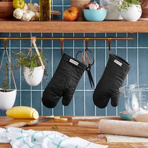 Asteroid Silicone Grip Black Oven Mitt (2-Pack)