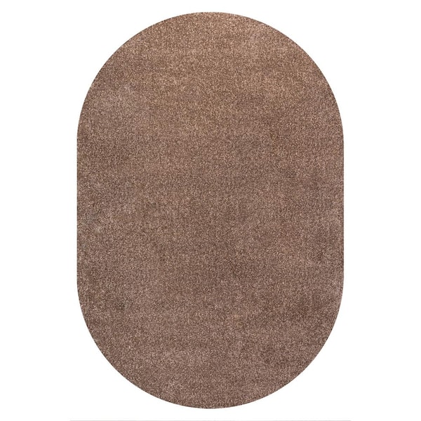 Haze Solid Low-Pile Brown 6 ft. x 9 ft. Oval Area Rug