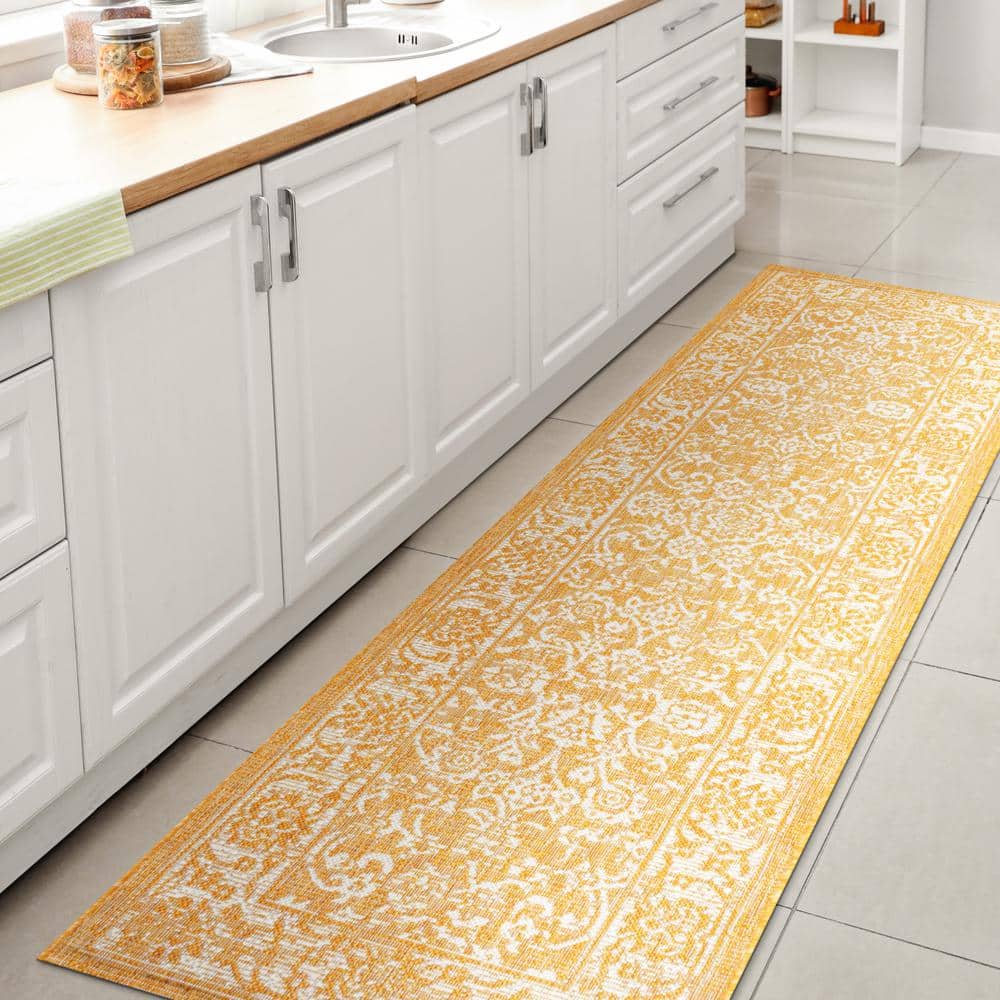 Bohemian Textured Floral Yellow/Cream Indoor/Outdoor Area Rug