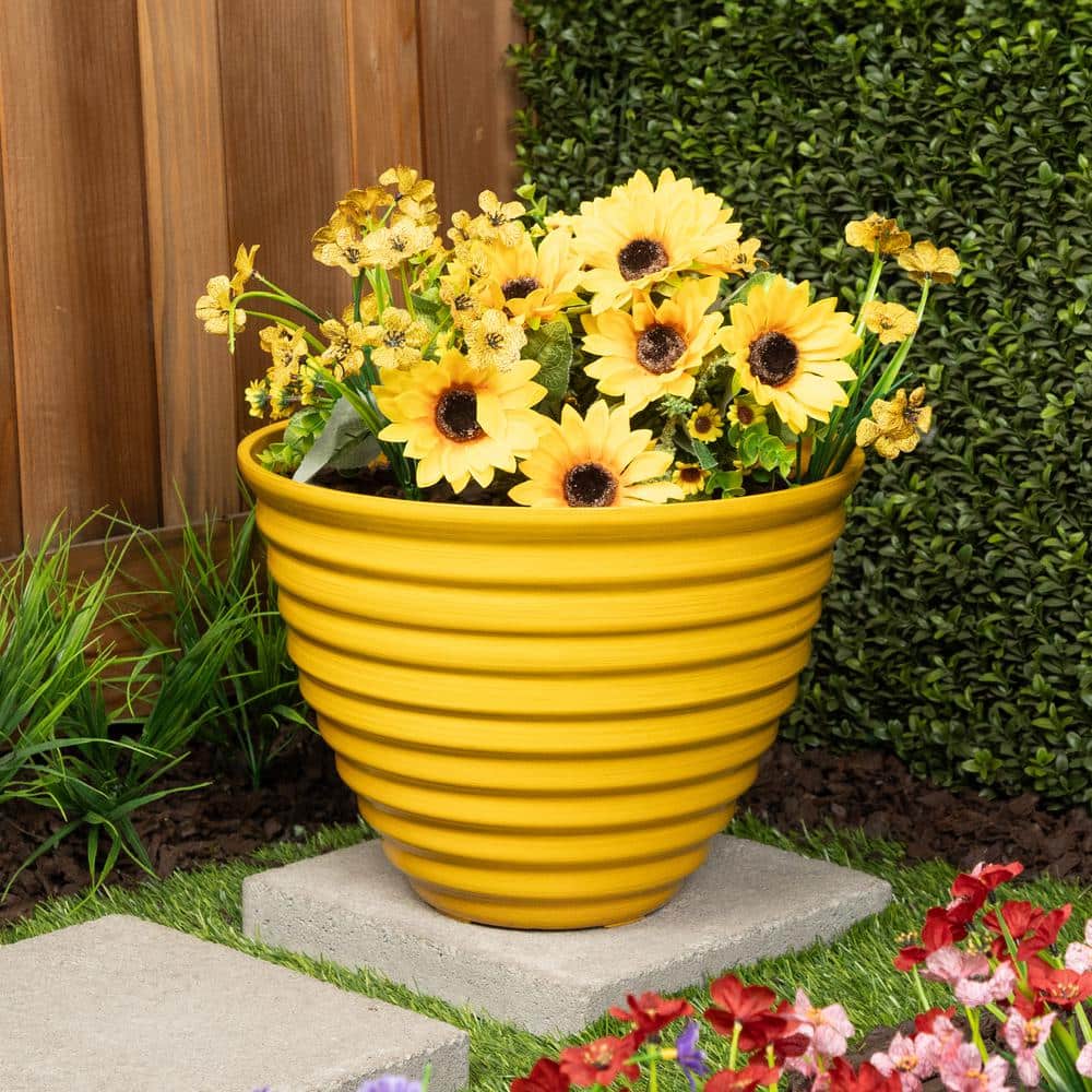 Alpine 16" Yellow Glazed Plastic Indoor/Outdoor Planter