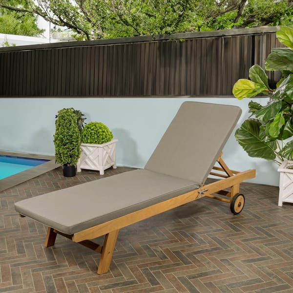 JONATHAN Y Mallorca 77.56"x23.62" Adjustable Acacia Wood Outdoor Chaise Lounge Chair with Cushion & Wheels, Dark Gray/Natural