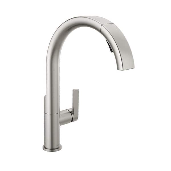Lukvuzo Single Handle Pull Down Sprayer Kitchen Faucet with Magnetic Docking Spray Head in Spotshield Stainless Silver