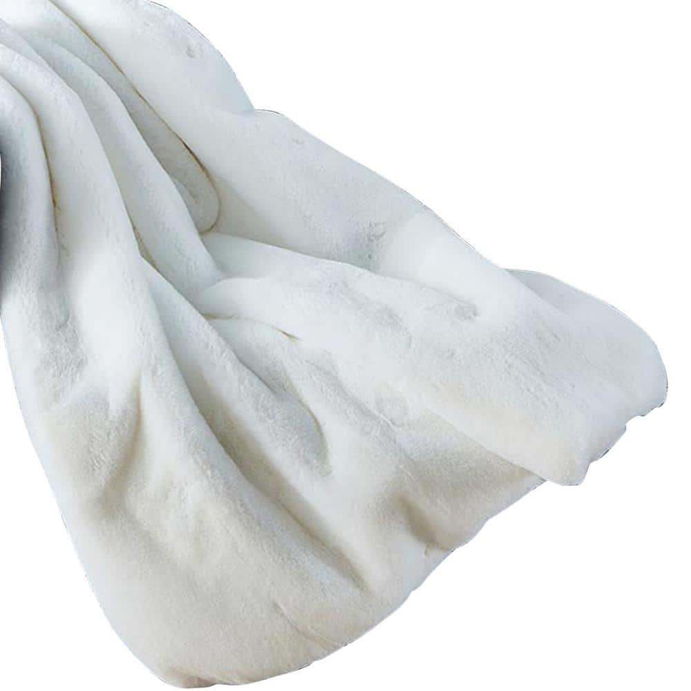 Seafuloy White Faux Fur Throw Blanket 50 in. x 60 in. Cozy Plush Throw ...