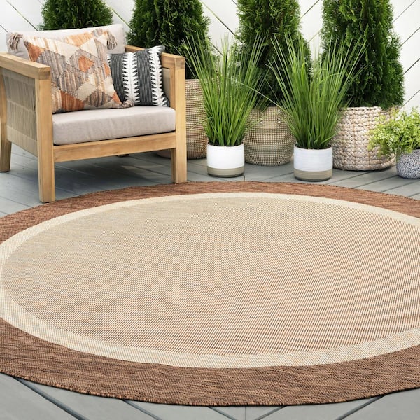 Eco Solid Border Brown 6 ft. Round Indoor/Outdoor Area Rug