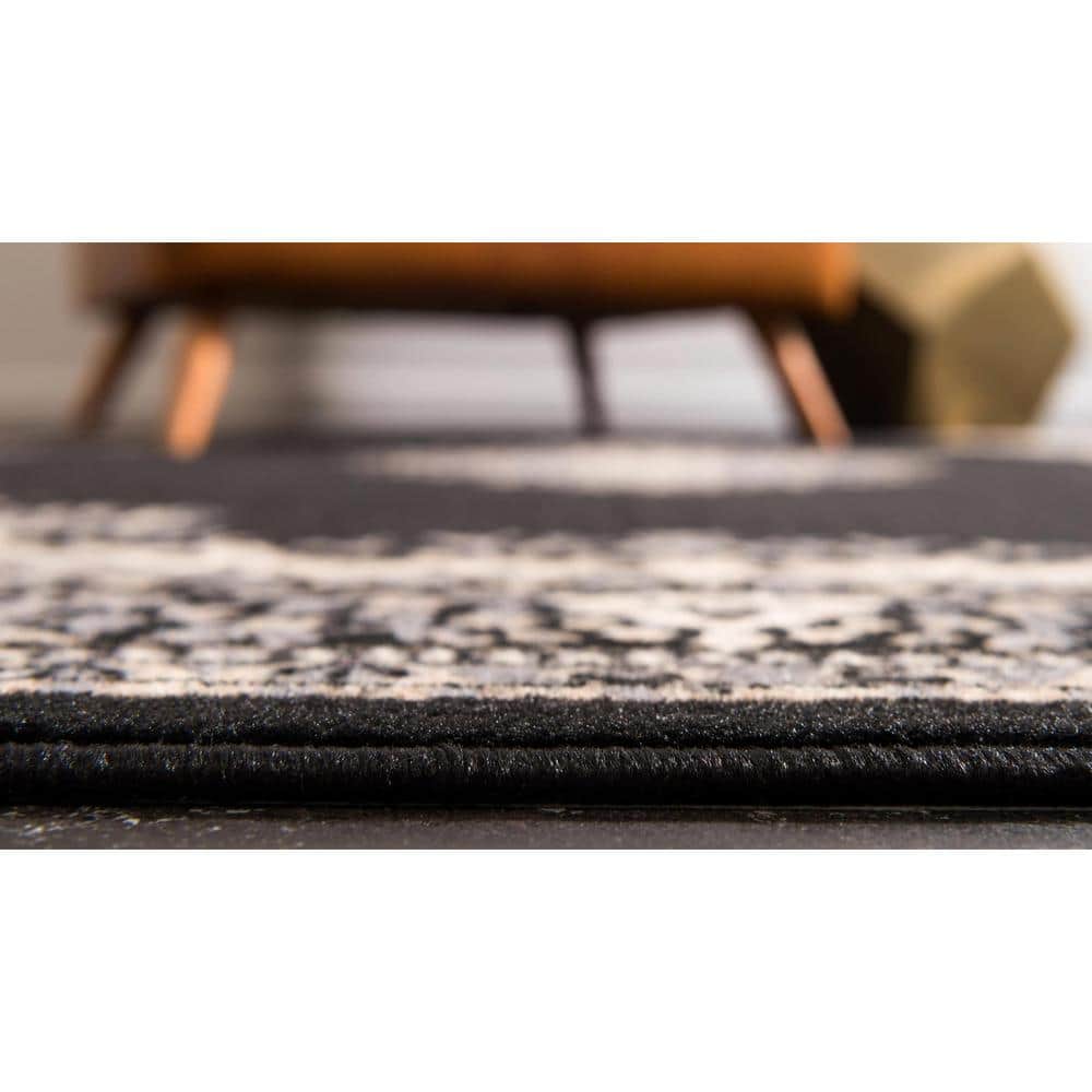 Amaya Black Medallion 5x8 Synthetic Area Rug