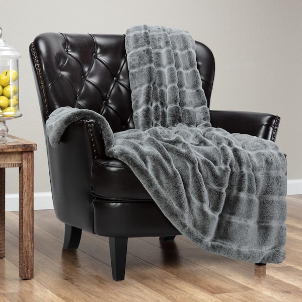 CHANASYA Frost Tip Charcoal Faux Fur Polyester Throw Blanket with Ceversible Mink, 50 x 65 in.