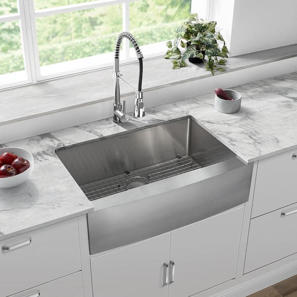 Swiss Madison Tourner 30 in. x 21 in. Stainless Steel, Single Basin, Farmhouse Kitchen Sink with Apron