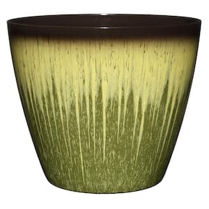 Vogue 8 in. Willow Green Resin Planter