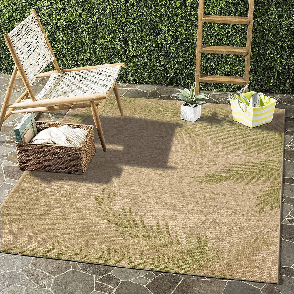 Coastal Charm Black Synthetic 5' x 7' Easy-Care Outdoor Rug