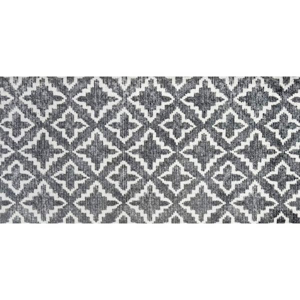 Maltese 2.29 ft. x 3.92 ft. Gray and White Geometric Area Rug