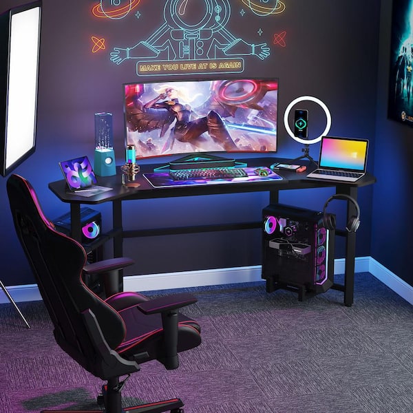 15 Gaming Desk Accessories all Gamers Should Have