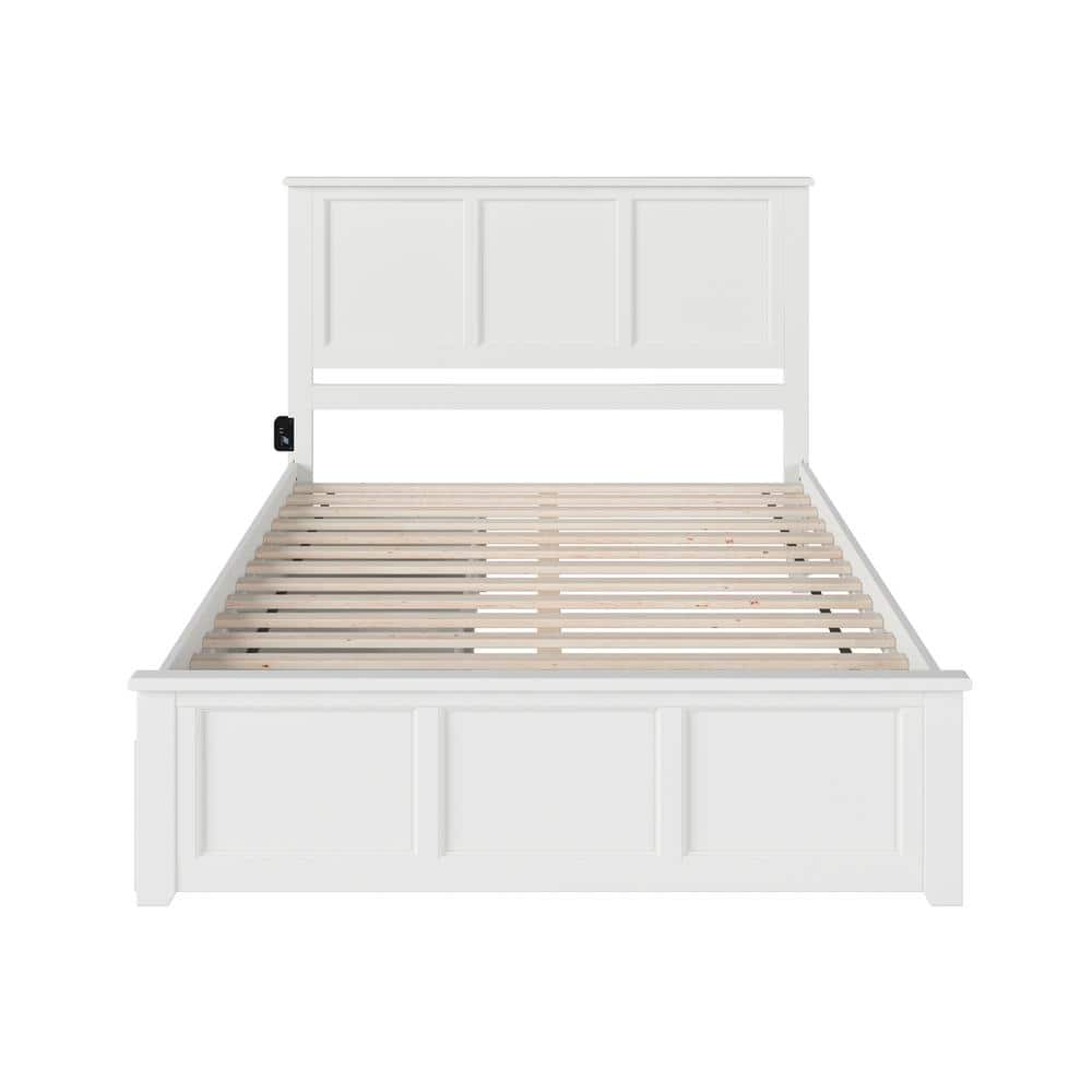 Sophisticated Madison White Queen Storage Platform Bed with 2 Drawers