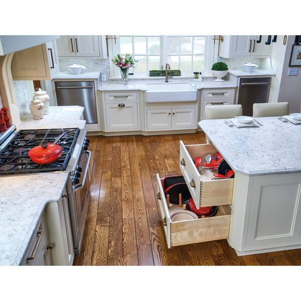 Cardell Kitchen Cabinet Accessories - Pegged Deep Drawer