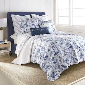 Linnea 3-Piece Blue, White Floral Cotton Full/Queen Quilt Set