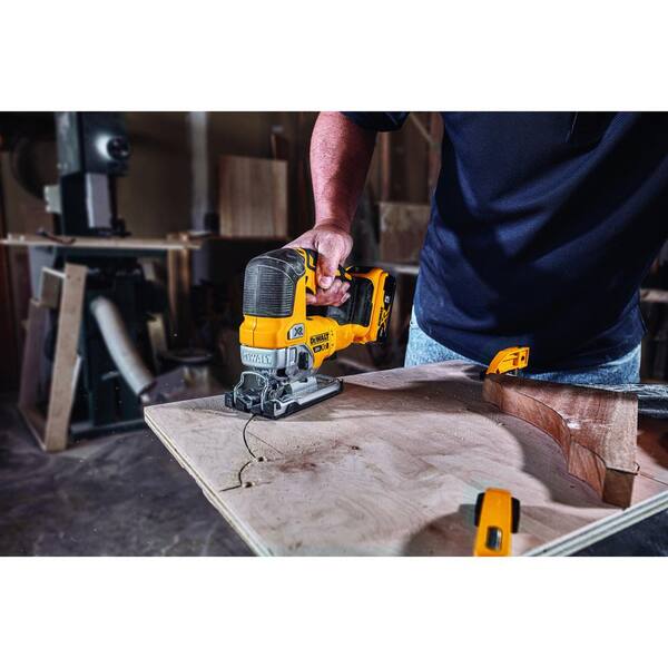 DEWALT 20V MAX XR Lithium-Ion Woodworking 3 Tool Combo Kit with Oscillating  Tool, Jigsaw, 5 in. Random Orbital Sander DCK300P1 - The Home Depot