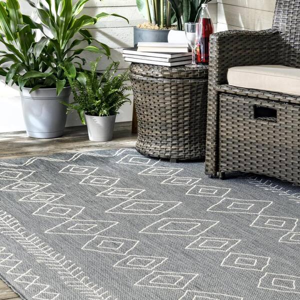 nuLOOM Serna Outdoor Area Rug, 6' 3 x 9