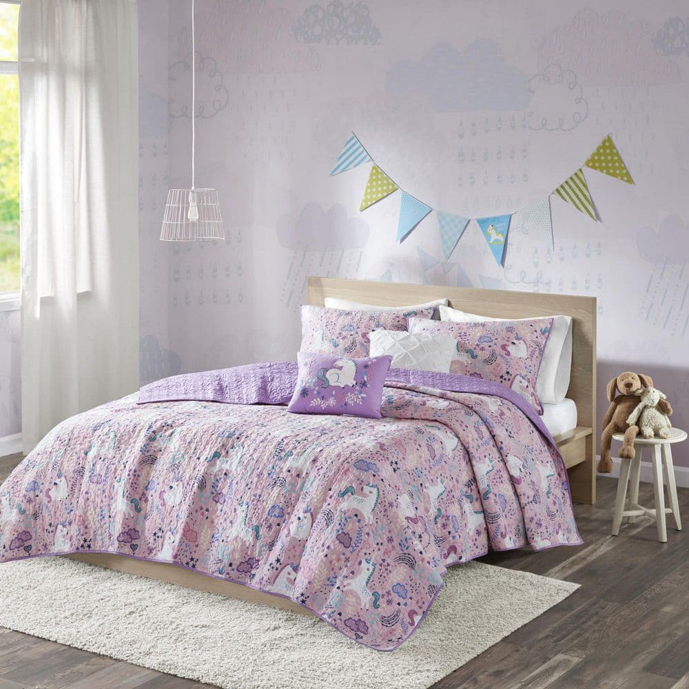 https://images.thdstatic.com/productImages/54c0aa55-72c4-43c4-b06d-23c47252e7b7/svn/kids-bedding-sets-uhk13-0103-64_1000.jpg