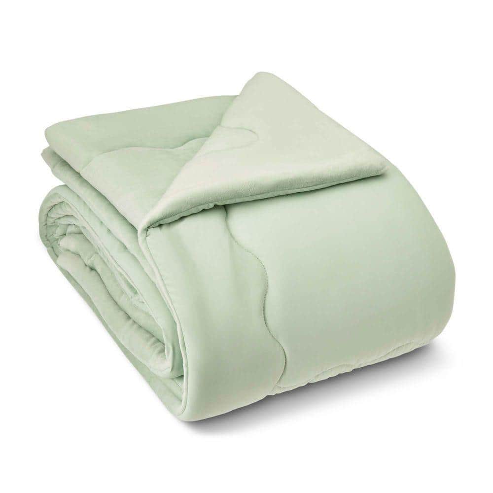 THE NORTHWEST GROUP HGTV Cooling Quietude-Sage Green Throw Blanket
