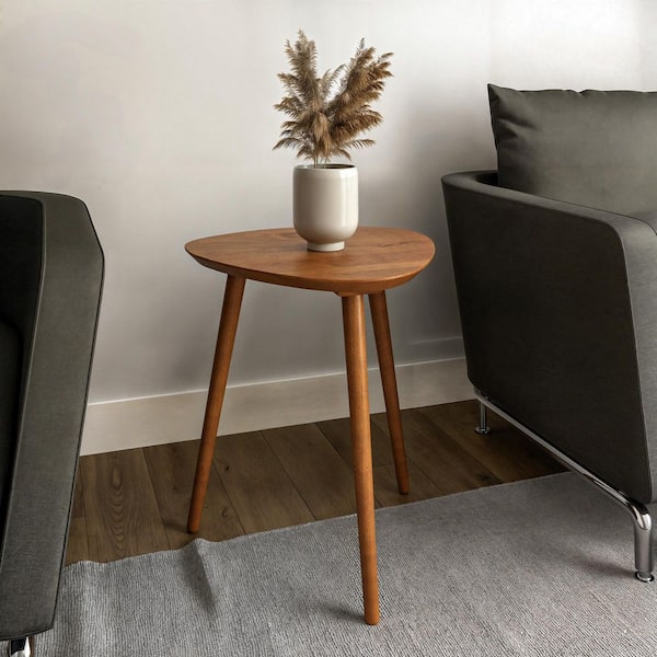 Mid Century 20.7 in Castahno Triangular Solid Wood End Table