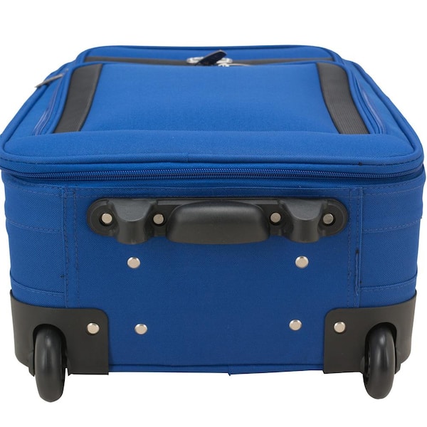 https://images.thdstatic.com/productImages/54f75964-7c8f-4612-b7c4-138b8d088abb/svn/blue-elite-luggage-luggage-sets-el08134n-44_600.jpg