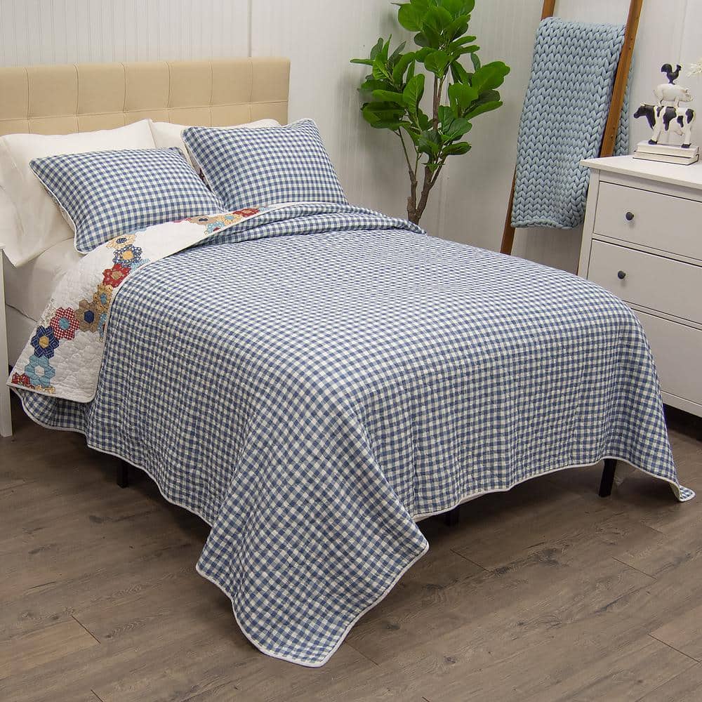 White Cotton Reversible Queen Quilt Set with Floral Design