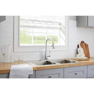 Sadira Single-Handle Pull-Down Sprayer Kitchen Faucet in Polished Chrome