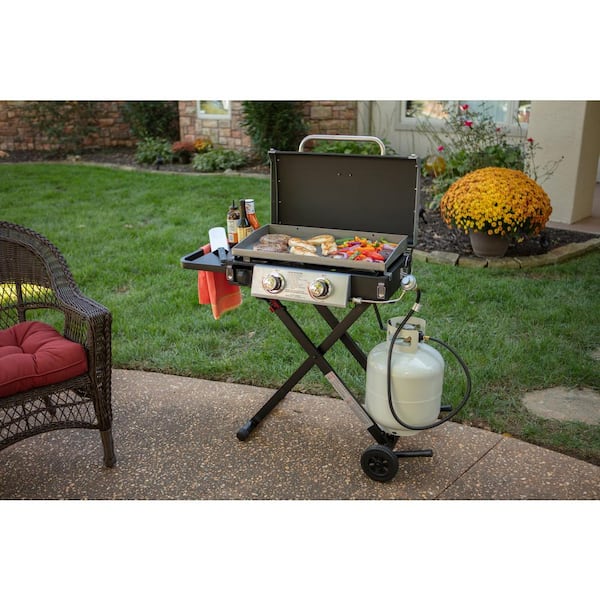 Razor 25 in. 2-Burner Portable Propane Gas Griddle with Lid and