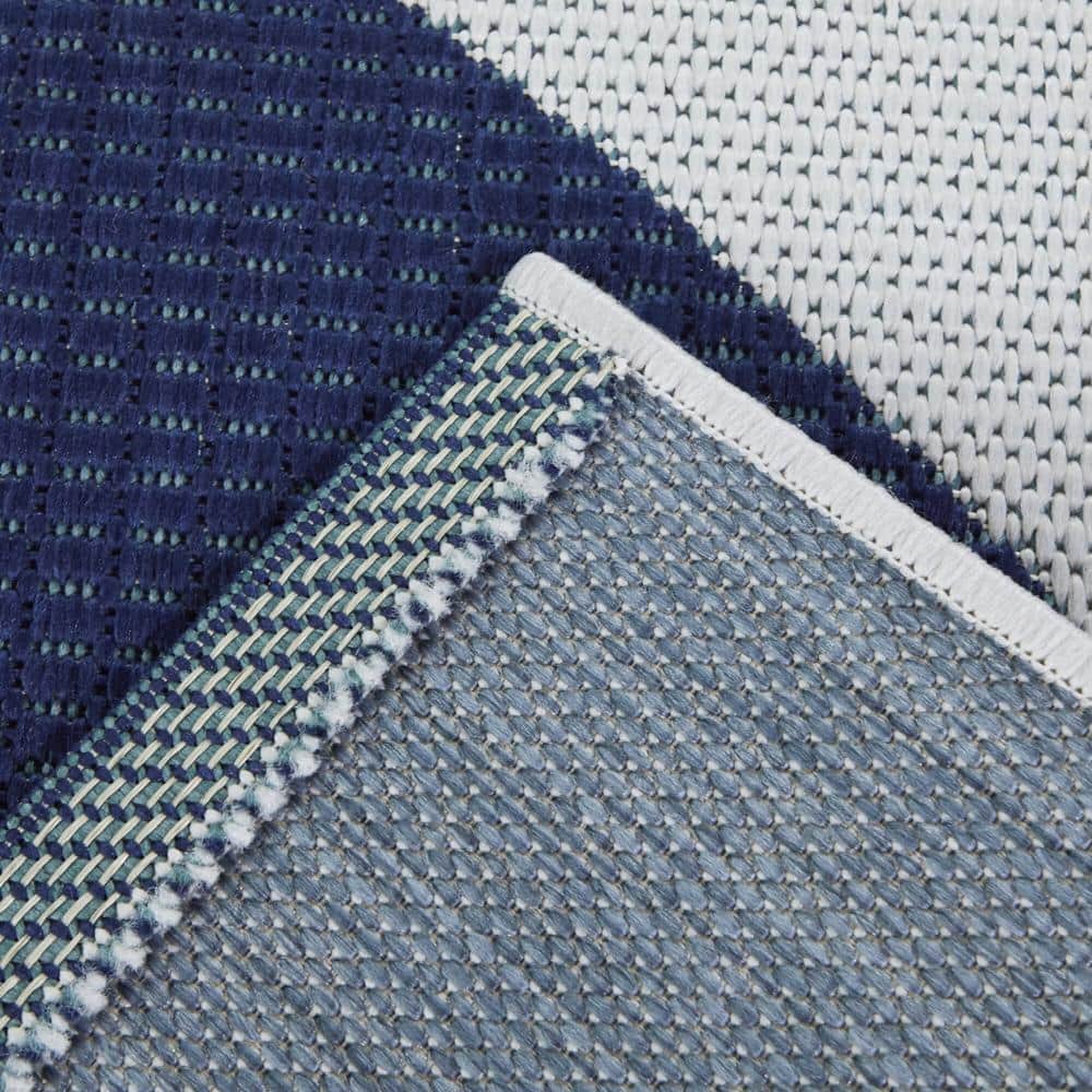 Navy Blue and Gray Geometric Synthetic Indoor/Outdoor Area Rug 5'3" x 7'