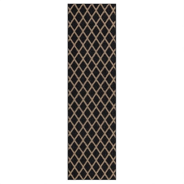 Mohawk Home Basics Lewis Diamond Black 2 ft. x 7 ft. Transitional Tufted Geometric Lattice Polyester Runner Area Rug