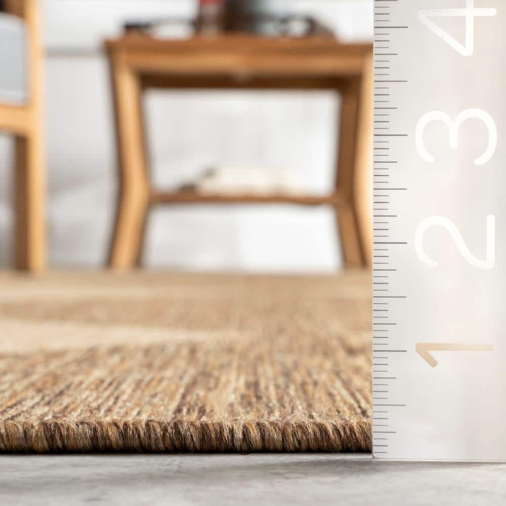 Grandeur Beige Synthetic 8' x 10' Transitional Indoor/Outdoor Rug
