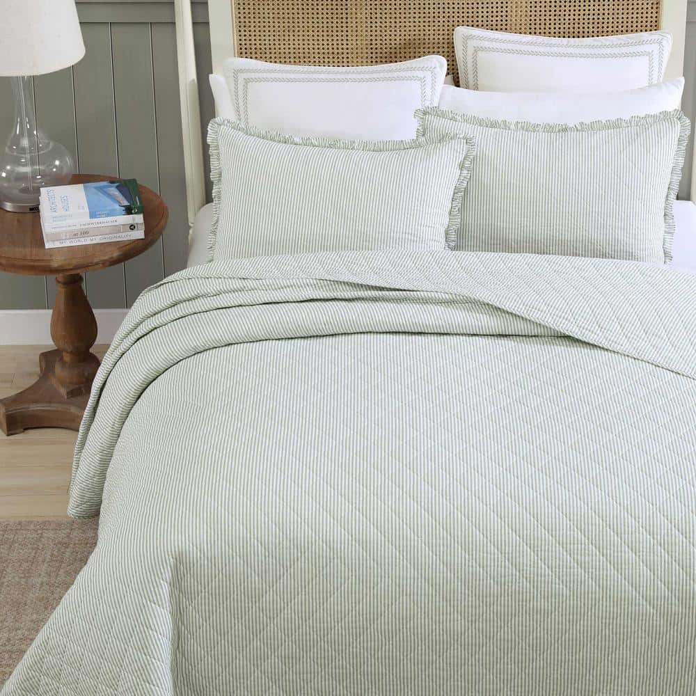 Twin White Cotton Reversible Quilt Set with Frills