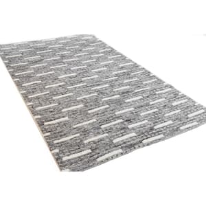 Jedidiah Grey 4 ft. x 6 ft. (3 ft. 6 in. x 5 ft. 6 in.) Geometric Transitional Accent Rug