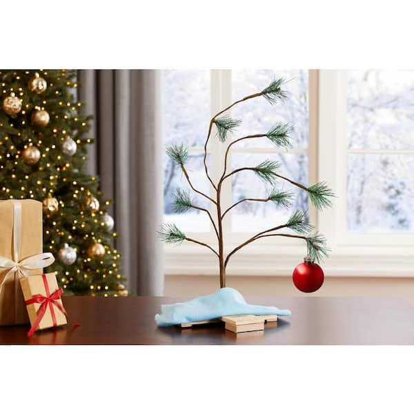 Peanuts 24 In Charlie Brown Tree With Linus Blanket And Red Ornament 2 Pack The Home Depot