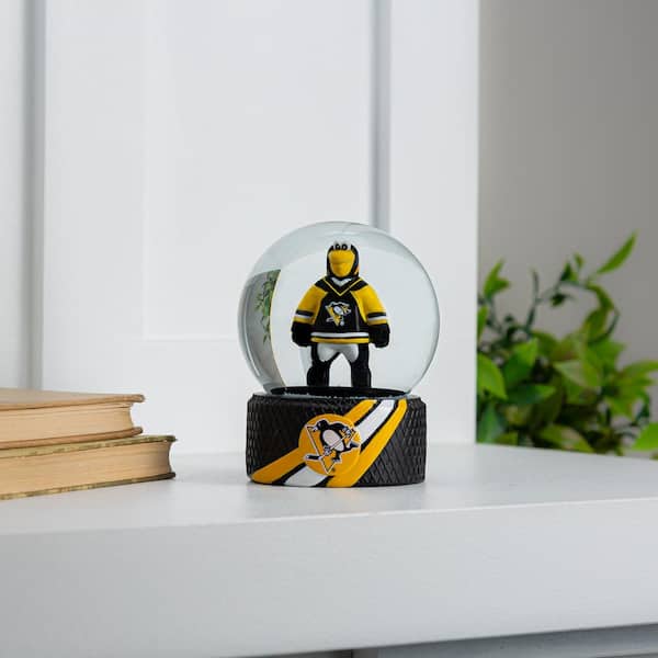 Evergreen Enterprises Pittsburgh Penguins 5 in. Glass Tabletop Snow Globe