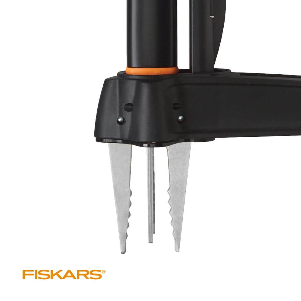 Fiskars 12" 4 Claw Stand Up Stainless Steel Hand Weeder