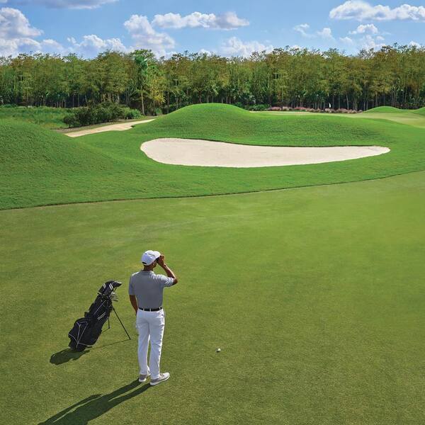 Garmin Approach® Z82 Golf Range Finder | GPS Rangefinder