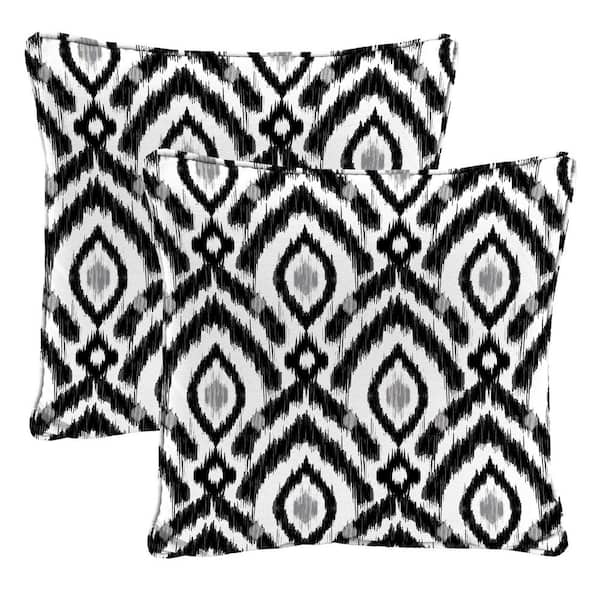 Jordan Manufacturing 16 in. L x 16 in. W x 5 in. T Square Outdoor Throw Pillow in Pitazzo Panther (2-Pack)