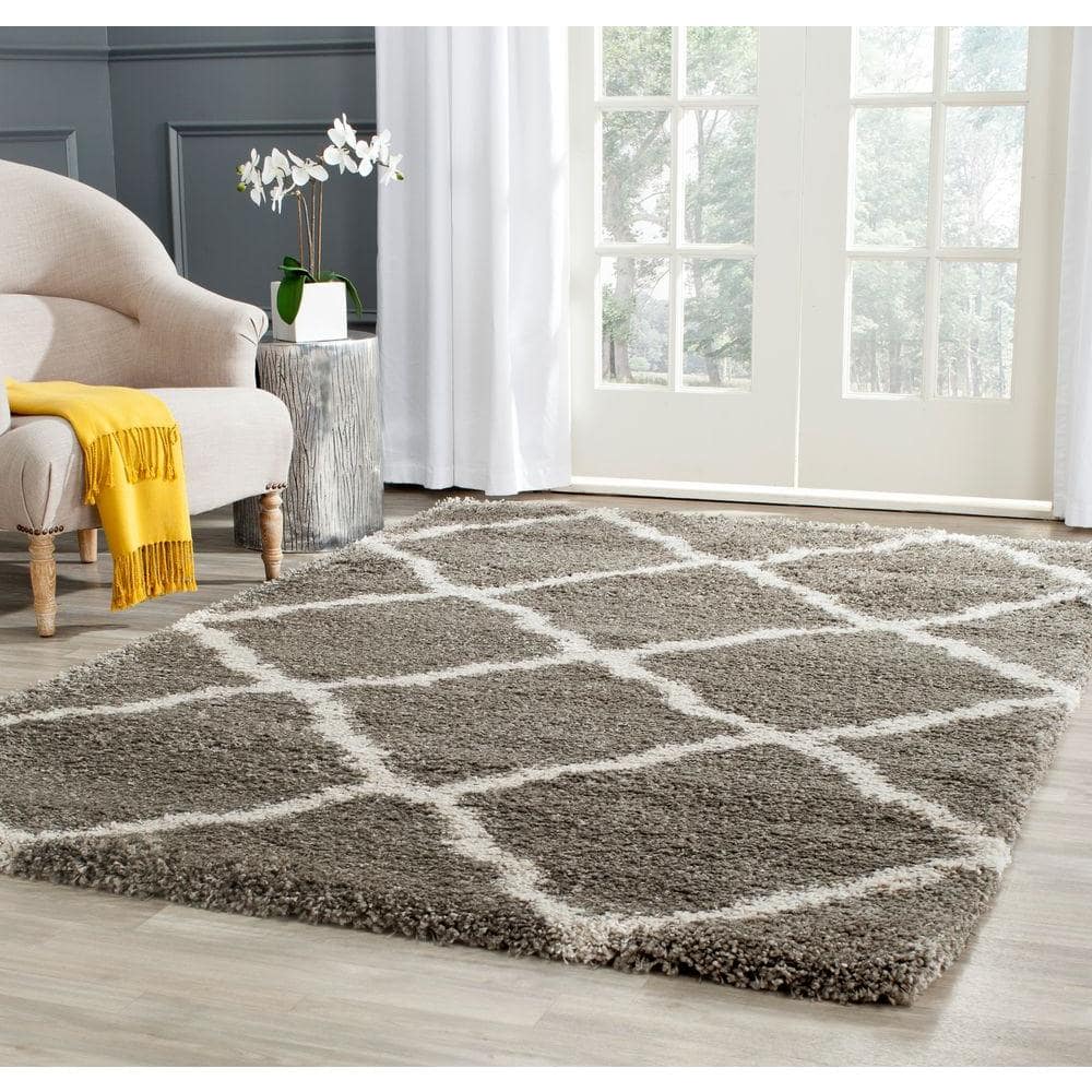 Taupe and Grey Geometric Shag Area Rug, 4' x 6'