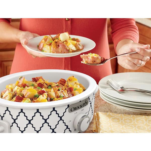 Crock-Pot Casserole Crock 2.5 Qt. White and Blue Slow Cooker with