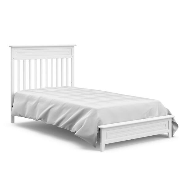 Storkcraft Petal Mini White 4-in-1 Convertible Crib with Bonus 