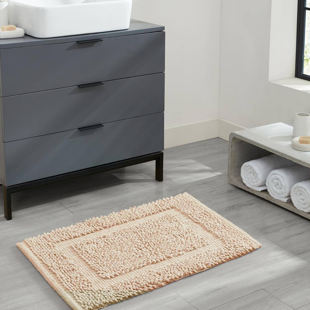Ivory Chenille Cotton Non-Slip Bath Mat 17" x 24"
