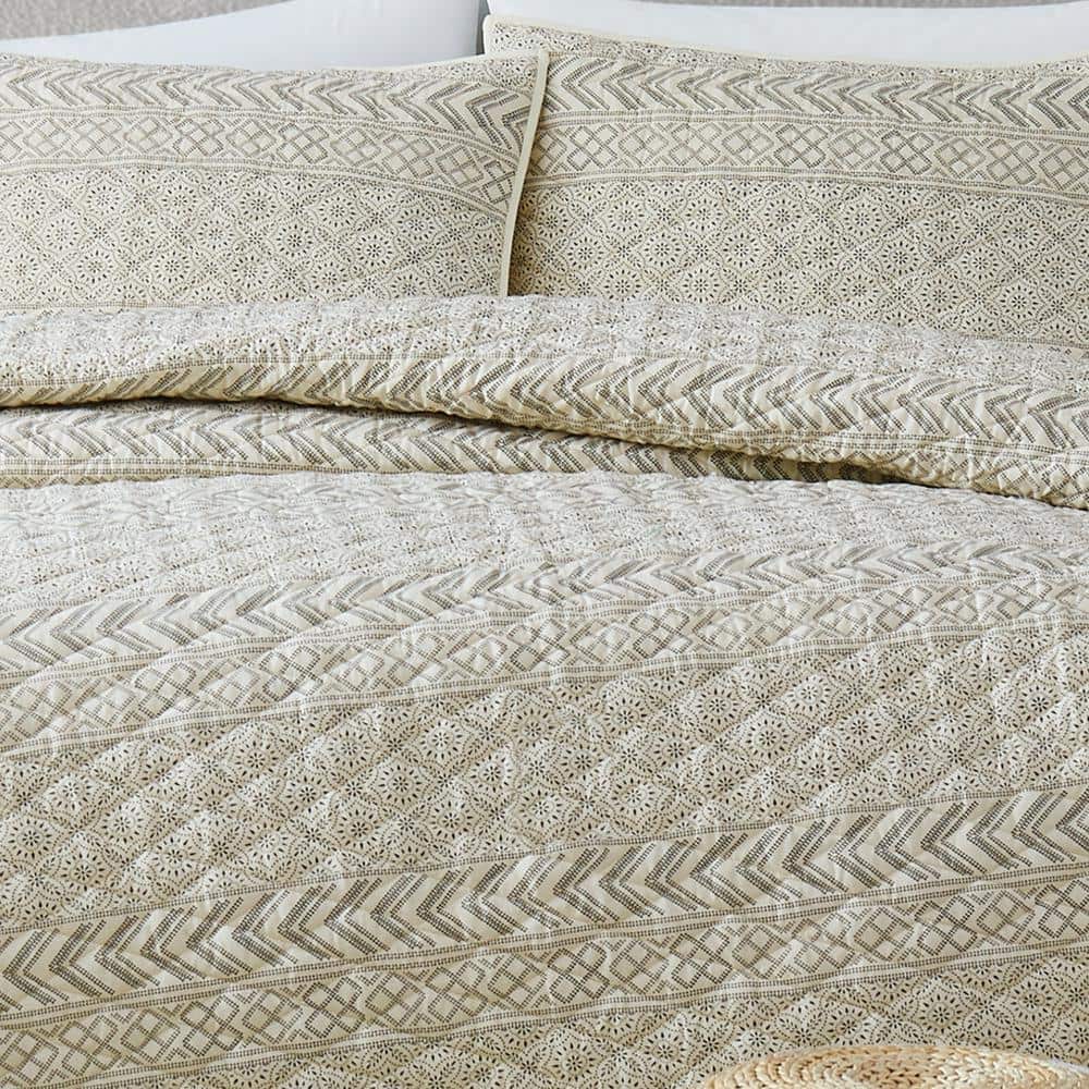 Ivory Cotton Full Quilt Set with Reversible Design