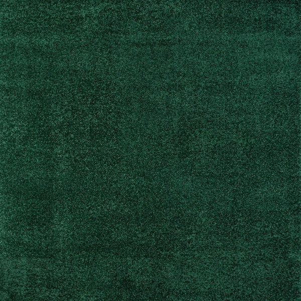 Haze Solid Low-Pile Emerald 7 ft. Square Area Rug