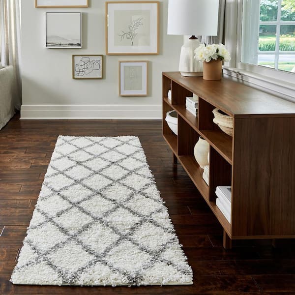 Tess Moroccan Shag Area Rug White 2 ft. 8 in. x 8 ft. Runner Rug