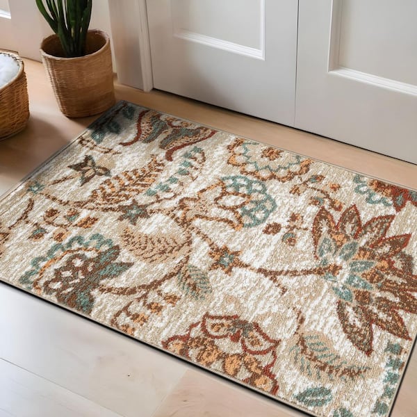 Floral Medallion Beige 2' x 3' Area Rug