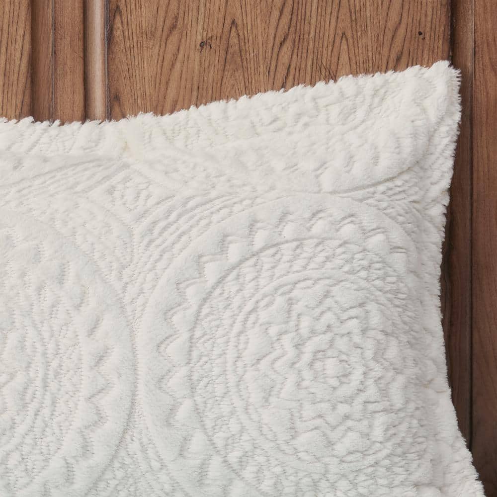 https://images.thdstatic.com/productImages/55bbdcb1-a040-438e-a4e3-dbd71a652499/svn/madison-park-bedding-sets-mp12-7517-64_1000.jpg