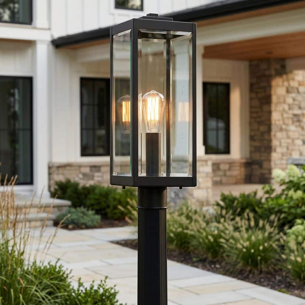 Quoizel Westover 1-Light Earth Black Outdoor Post Lantern