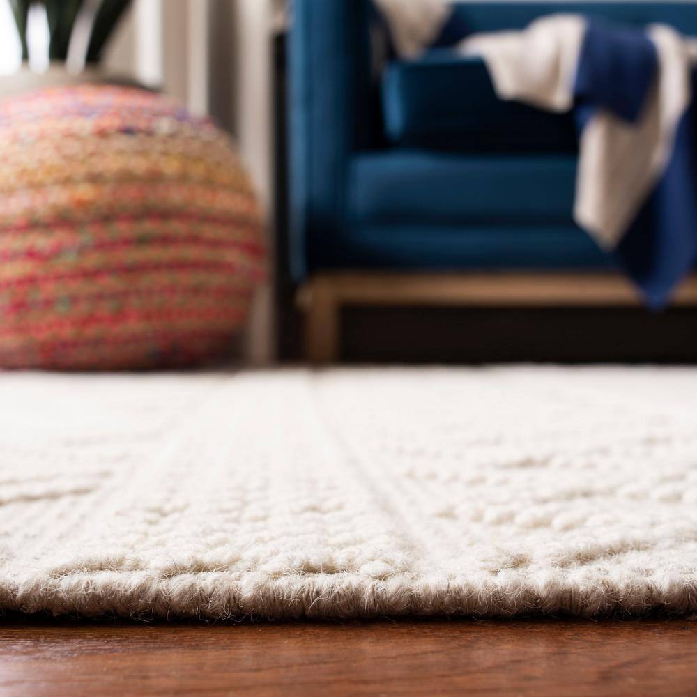 Elegant Ivory 9' x 12' Hand-Knotted Wool Area Rug